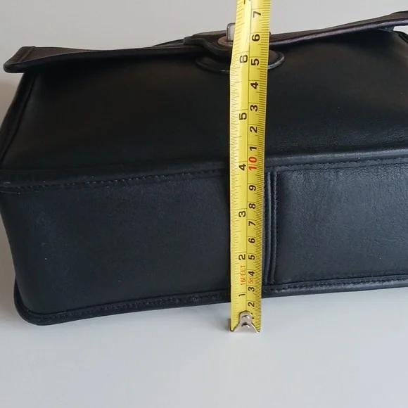 Vintage Coach Willis Bag #9927 - Picture 15 of 16